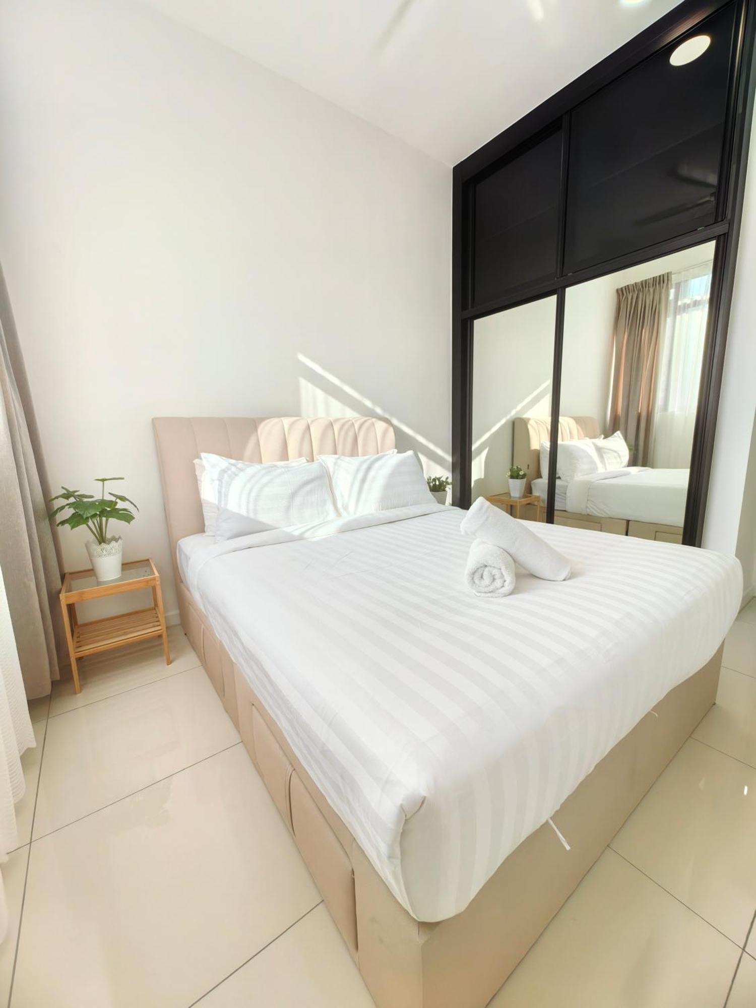 Chambers Residence Klcc Service Suites Kuala Lumpur Bagian luar foto
