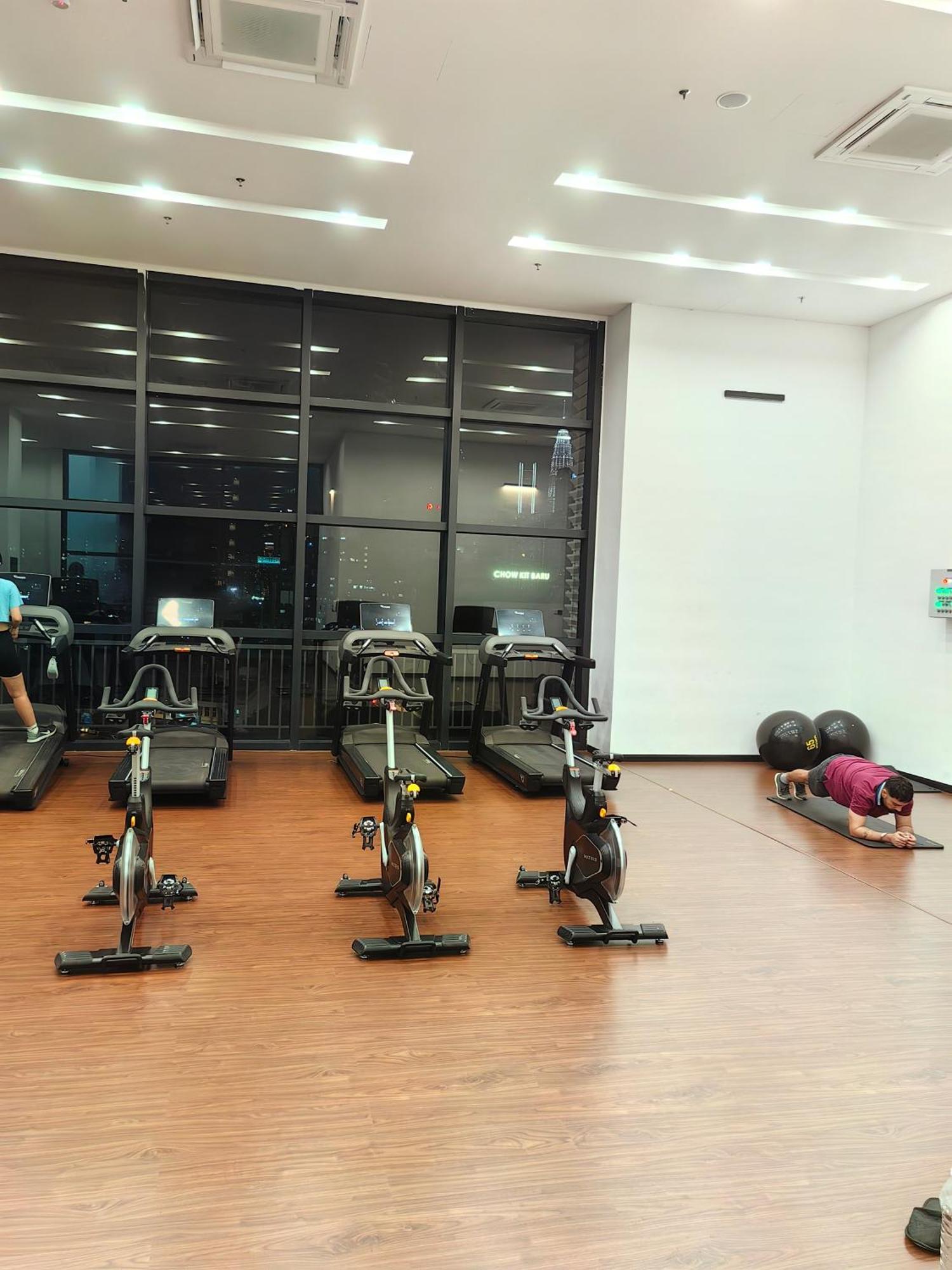 Chambers Residence Klcc Service Suites Kuala Lumpur Bagian luar foto